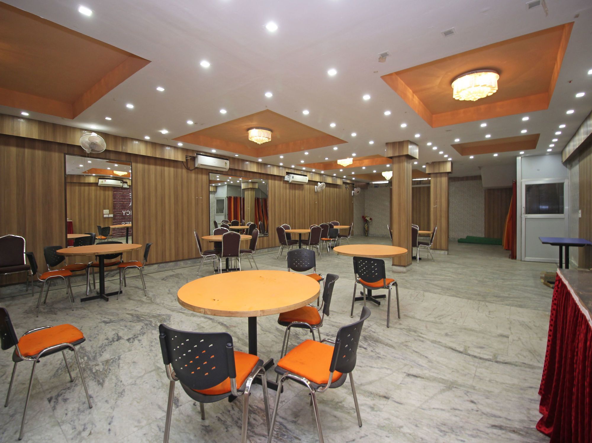 Oyo 576 Shree Kanta Residency 2* Gurgaon