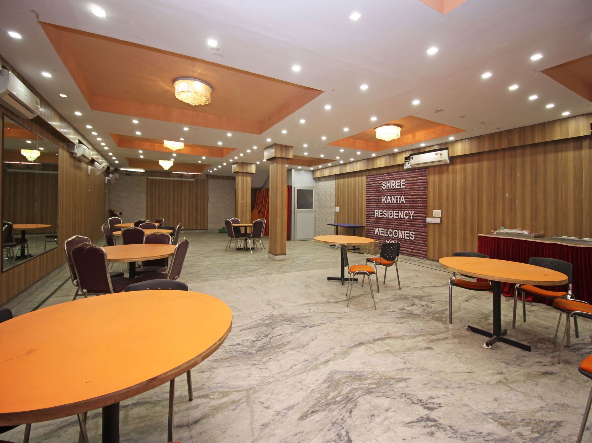 Oyo 576 Shree Kanta Residency 2* Gurgaon