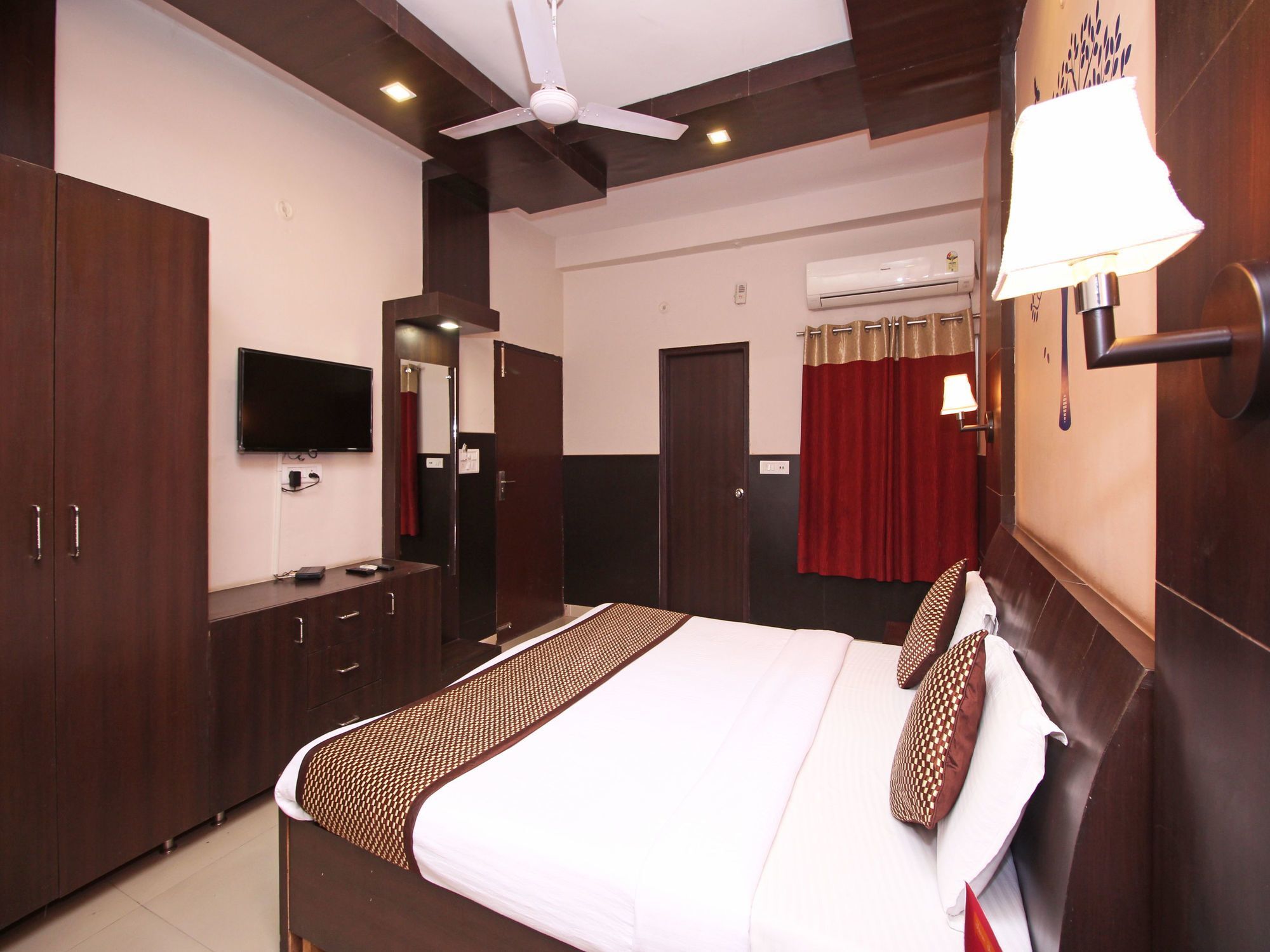 Hotel Oyo 576 Shree Kanta Residency