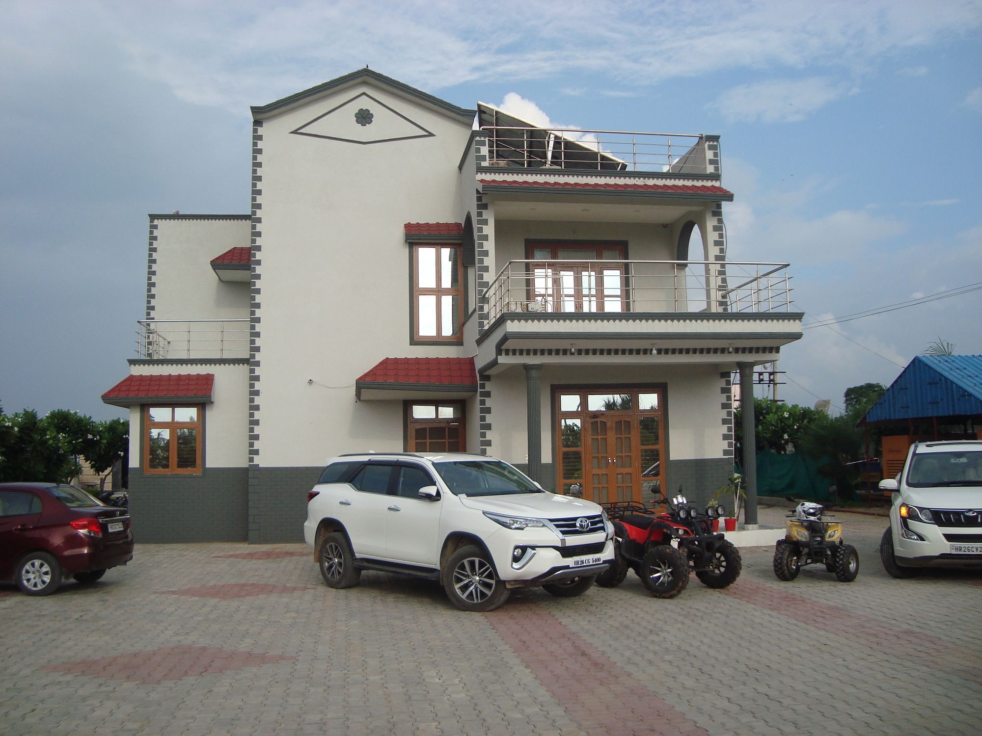 Nature Valley Hotel