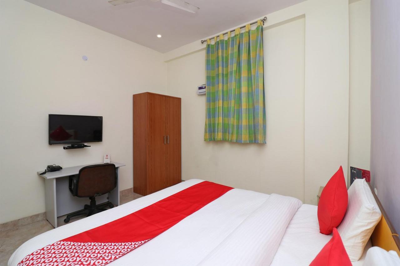 Oyo 16759 Sukhsagar 3* Gurgaon