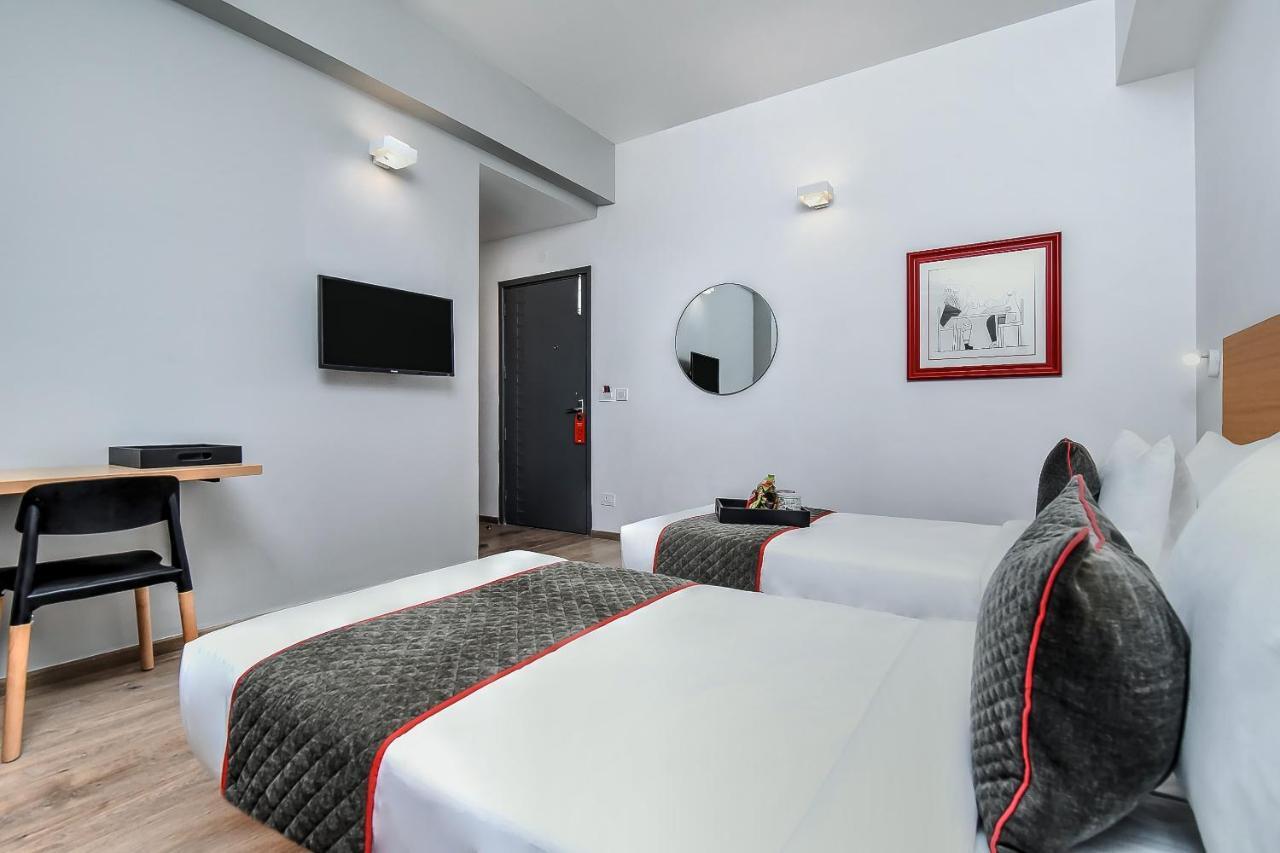 Hotel Oyo Townhouse 044 Sector 14 Gurugram Gurgaon
