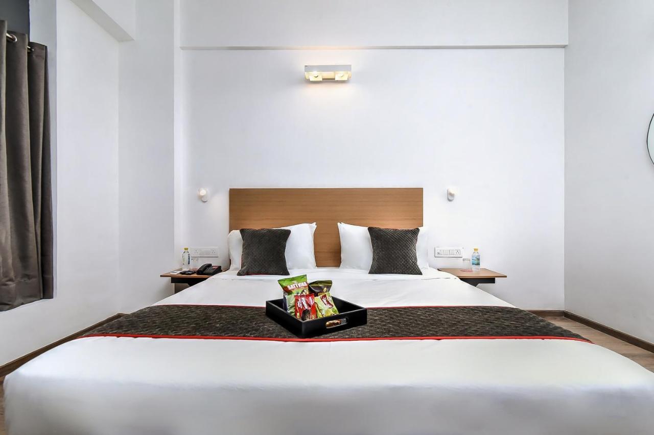 Oyo Townhouse 044 Sector 14 Gurugram