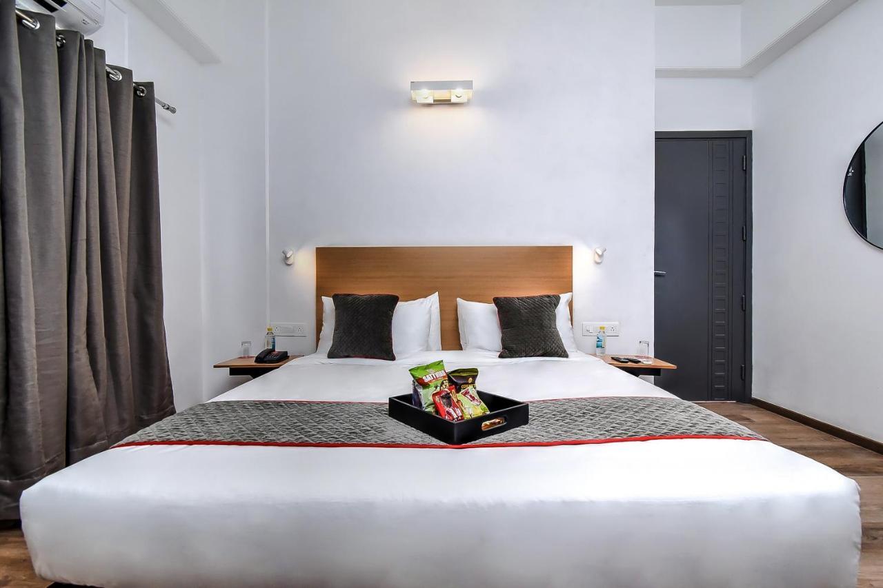 Oyo Townhouse 044 Sector 14 Gurugram Hotel Gurgaon