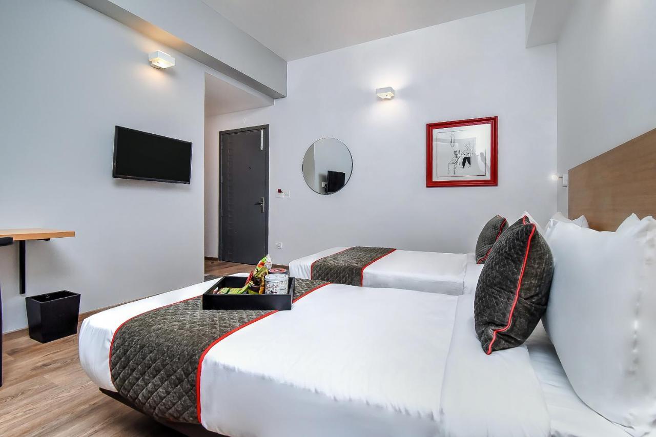 Oyo Townhouse 044 Sector 14 Gurugram Hotel Gurgaon