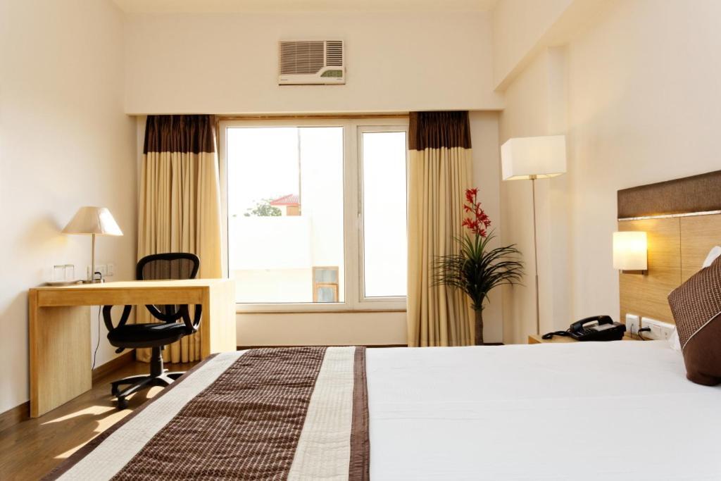 Silver Oak @ 56a Hotel 3*