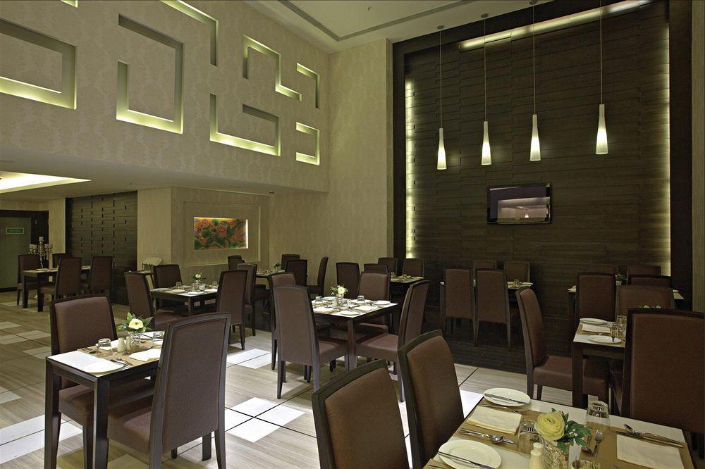 Country & By Radisson, Gurugram Sector 12