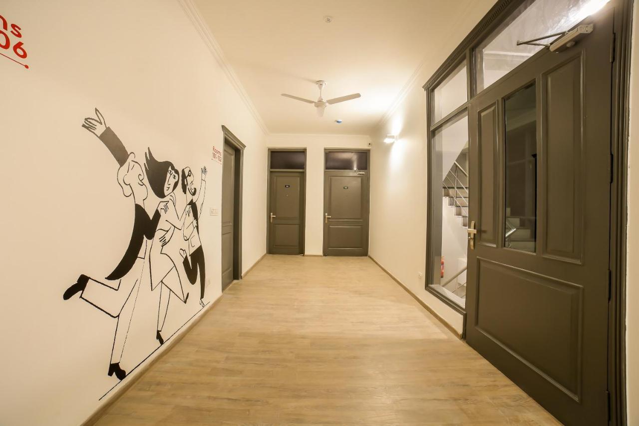 Oyo Townhouse 330 Mg Road Metro Station 3*