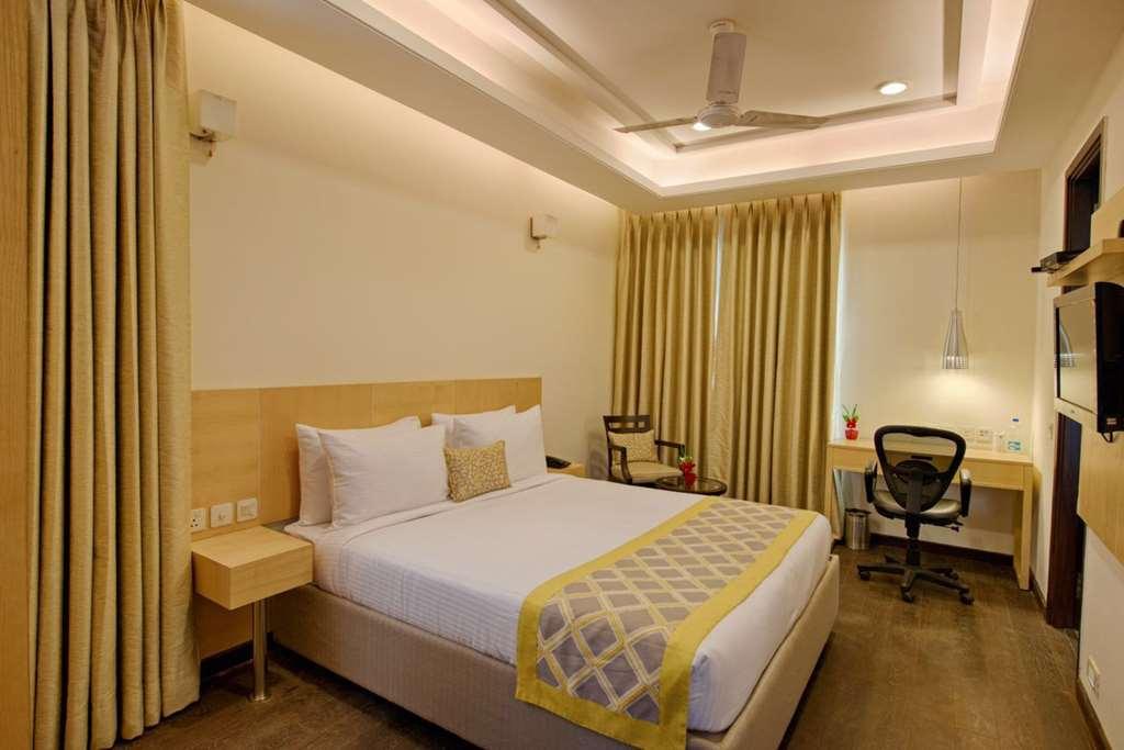 Stately Nh8 Hotel
