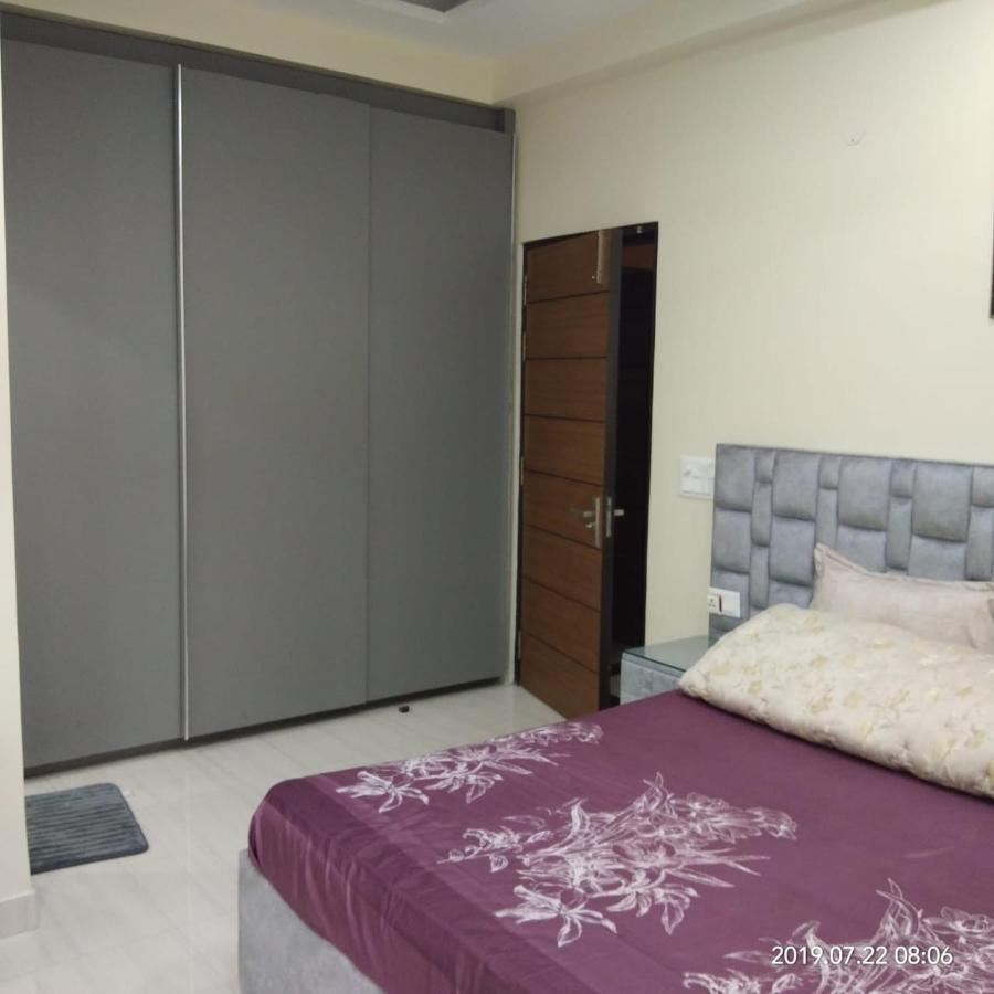 Nirvana Country - Peaceful In A For Female Travellers Bed & Breakfast Gurgaon