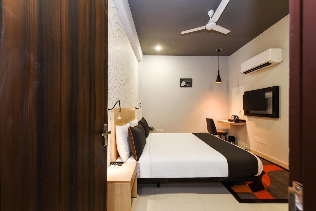 Hotel Collection O 41988 Ashok Lane Gurgaon