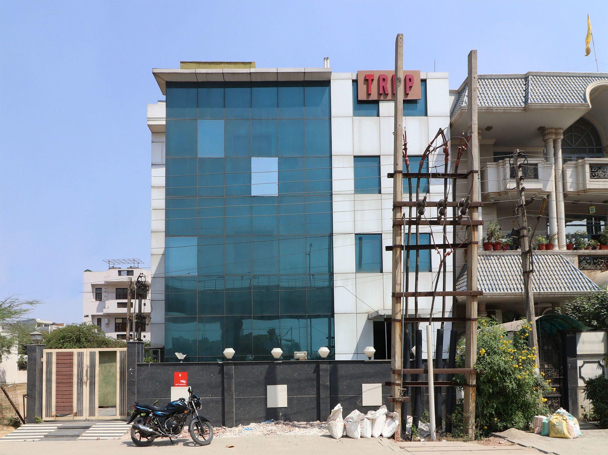 Oyo 12340 The Royal Park Plaza 3* Gurgaon