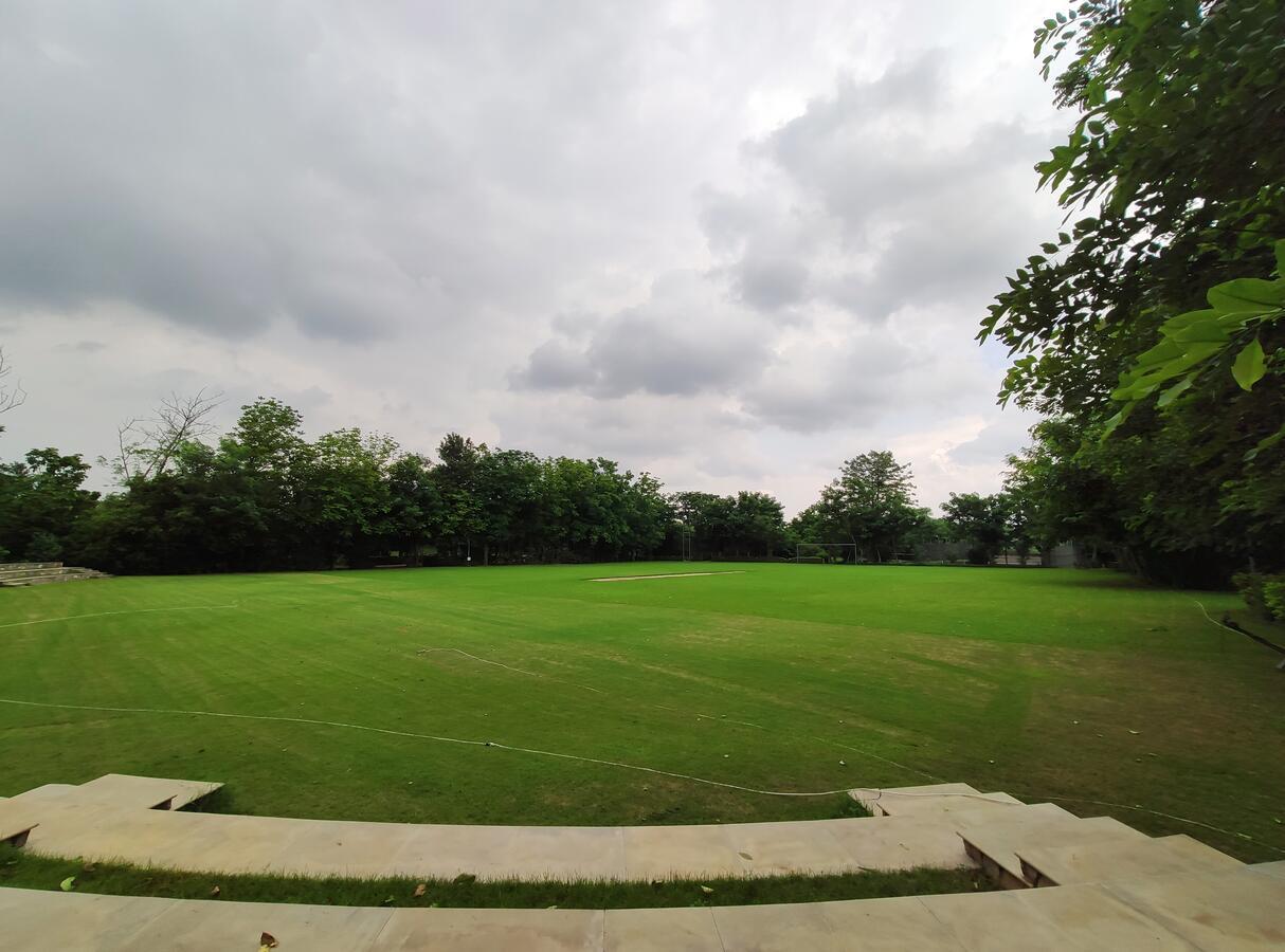 Taj Damdama & Spa, Gurugram